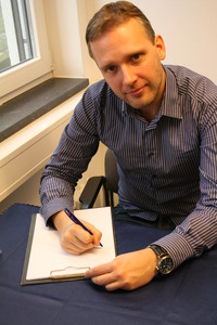 Andre Wannemüller am Arbeitstisch